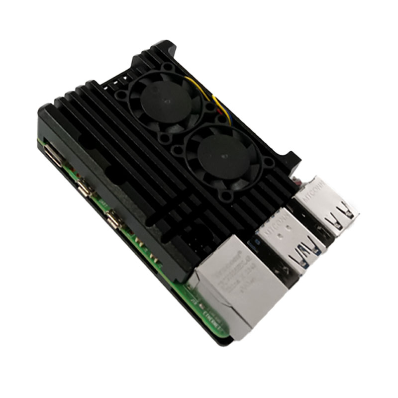 Custodia metallica in allumini - Pi 5 Case recensione e prezzo